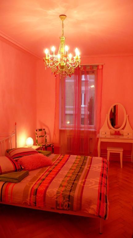 B&B La Vie En Rose Basel Rom bilde