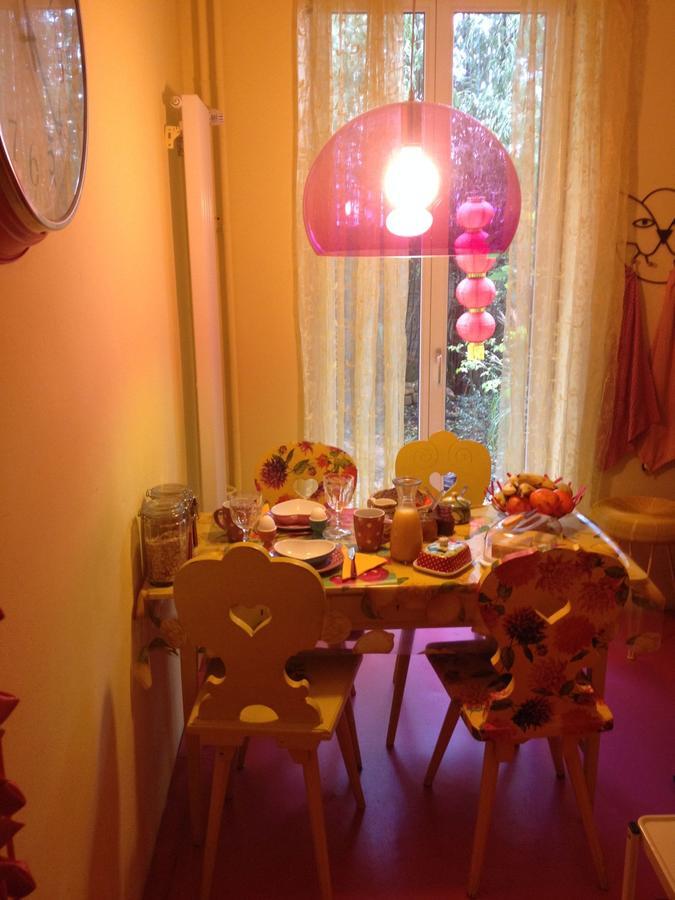 B&B La Vie En Rose Basel Eksteriør bilde